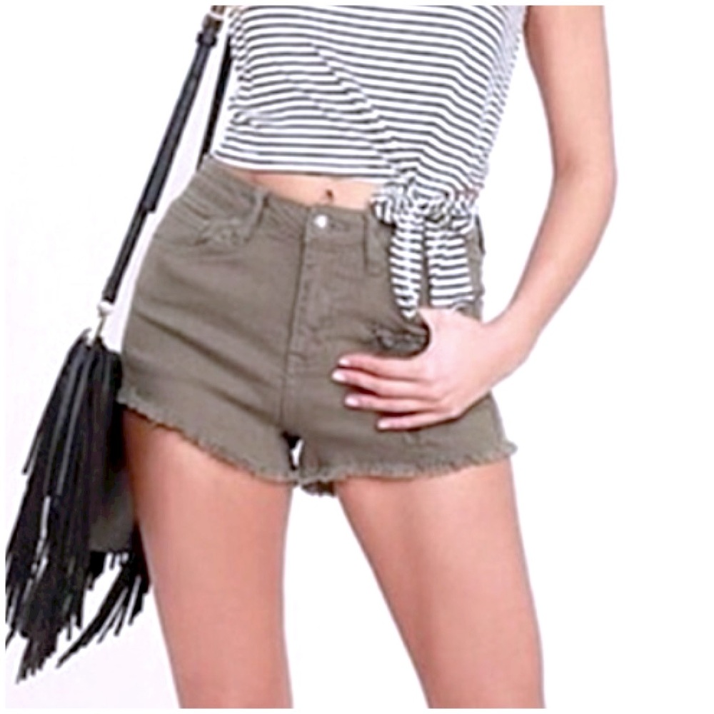 Bullhead Slouchy Short